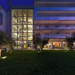 Eureka Palace Hotel 4*
