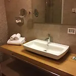 Eureka Palace Hotel 4*